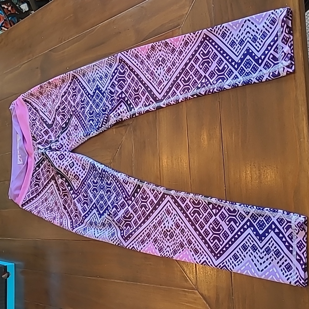 Arthletic aztec print tights size large